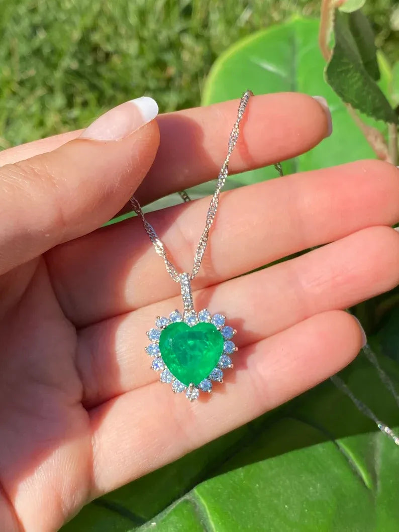 Handcrafted Vibrant Green Ethiopian Natural Emerald Necklace Pendant 925 Sterling Silver Chain