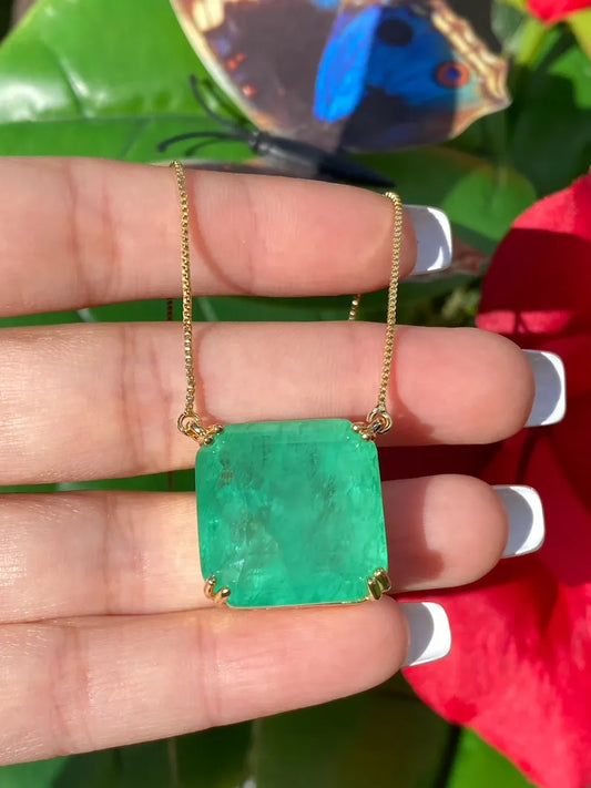 Mesmerizing Natural Green Colombian Emerald Necklace, Emerald May Birthstone, Natural Gemstone Dainty Necklace Emerald Pendant, Gift for Her