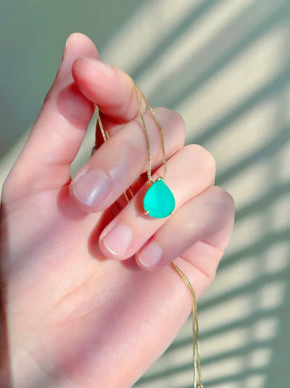 Glowing Gem! Little Drop of Colombian Emerald Necklace, Minimalist Emerald Necklace, Natural Green Emerald Necklace, Every Day Necklace