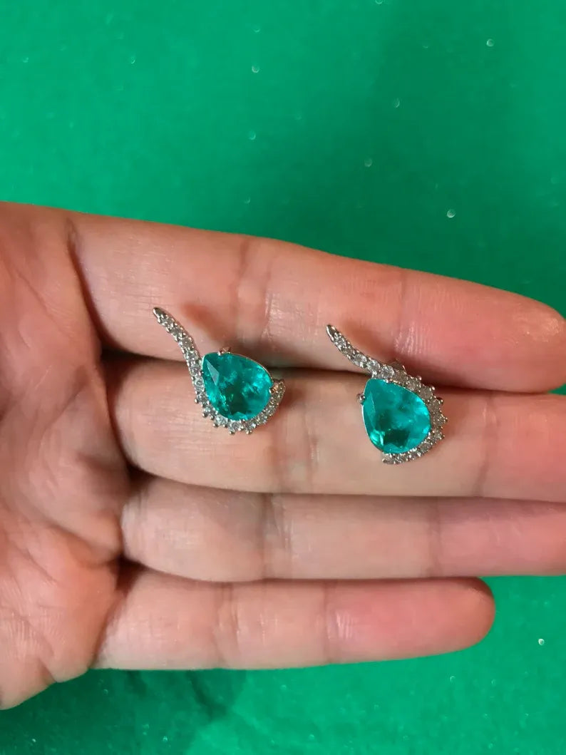 Top Quality Ocean Blue Natural Paraiba Tourmaline Stud Earrings Stunning! Color and Glow is amazing!