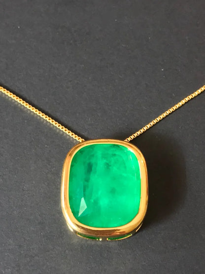 Astonishing 100% Natural Neon Green Colombian Emerald Necklace Pendant , Angelina Jolie Inspired Necklace, 18k Gold Vermeil Necklace