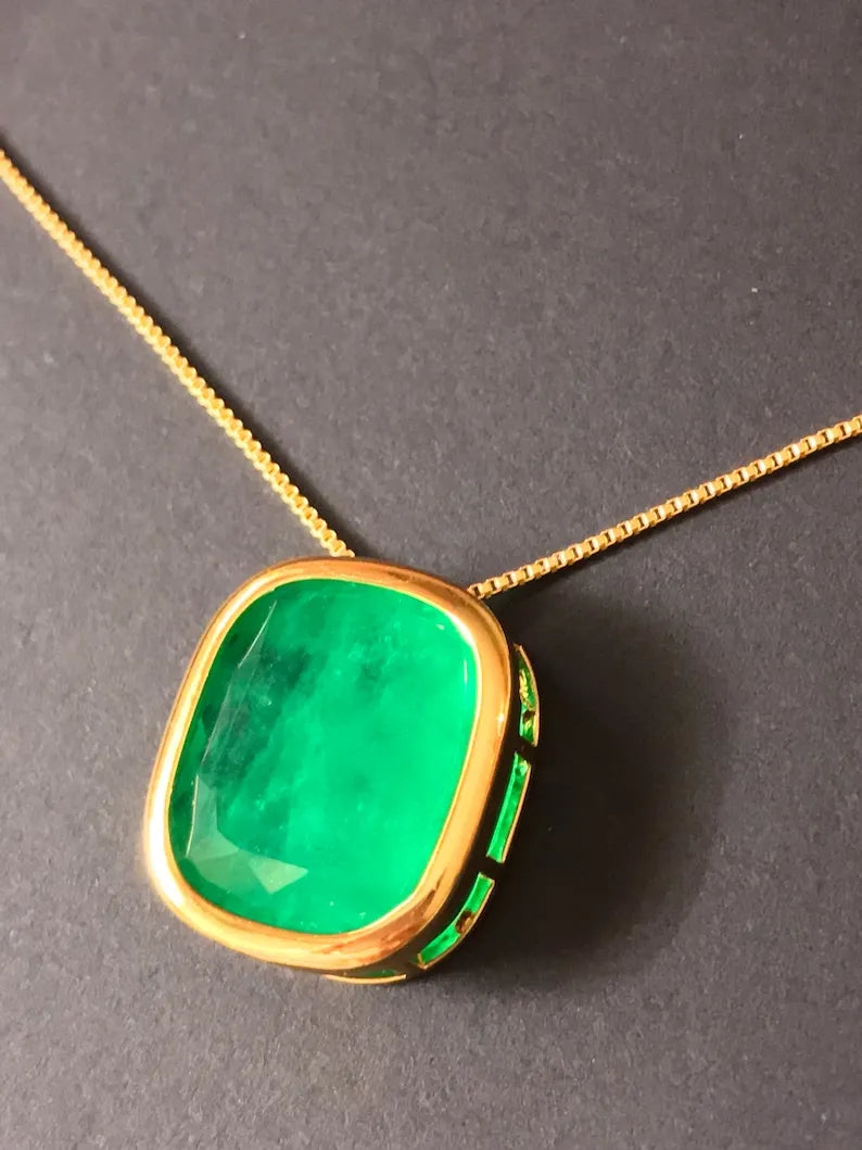 Astonishing 100% Natural Neon Green Colombian Emerald Necklace Pendant , Angelina Jolie Inspired Necklace, 18k Gold Vermeil Necklace