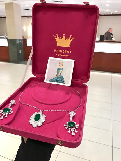 Royalty! Imperial Elegance Natural Green Emerald Chandelier Dangle Drop Earrings and Emerald Flower Cocktail Necklace Collar Jewelry Set