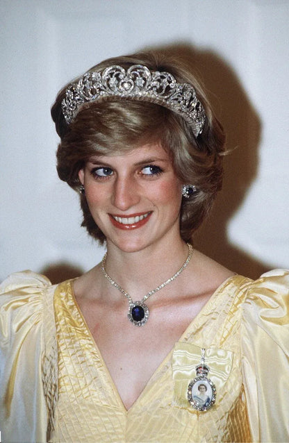 Princess Diana Sapphire and Diamond Jewelry Set Royal Memorabilia Luxury comes with Original Coin and Certificate