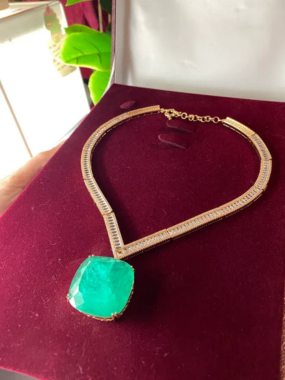 Queen Emerald Charm Necklace, Big and Bold, Large Natural Glowing Neon Green Colombian Emerald Diamond Choker Necklace, Luxury Gift for her