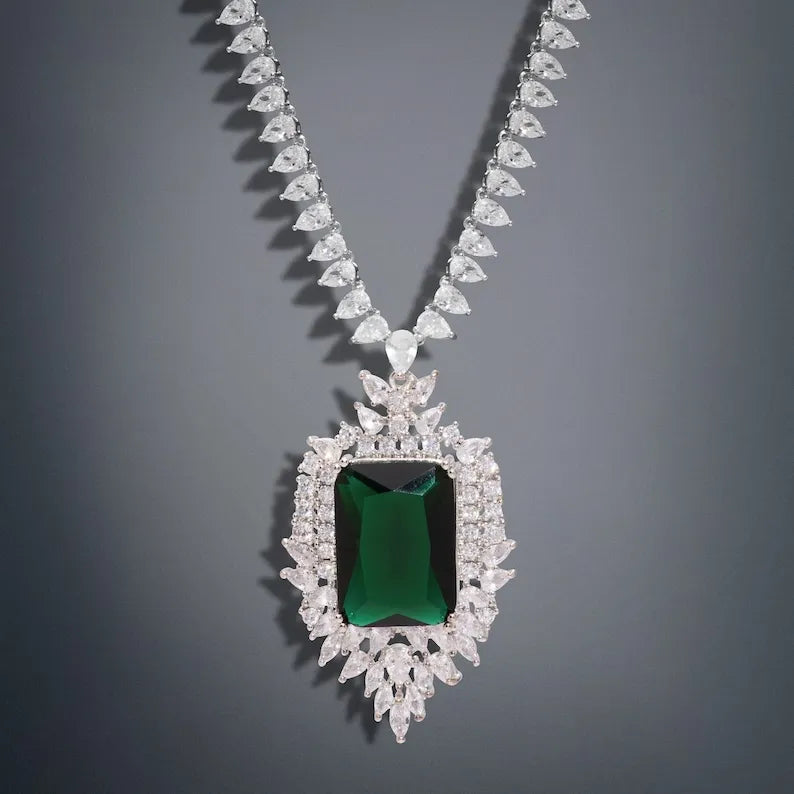 Imperial Elegance, Emerald and Diamond Charm Crystal Necklace, Emerald Collar, Luxury Necklace, 925 Sterling Silver Necklace