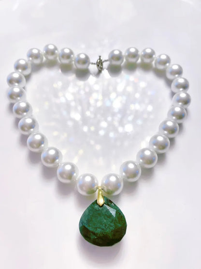 Handmade 100% Natural Freshwater Pearl and Green Emerald Charm Necklace Madagascar, Designer Masterpiece Limited Edition, Nice Gifts for Her