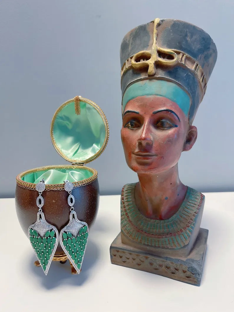 Queen Nefertiti Style Huge Natural Emerald Earrings MasterPiece of Art and Elegance 4 Inch Long, Gift for Her, Emerald Dangle Drop Earrings