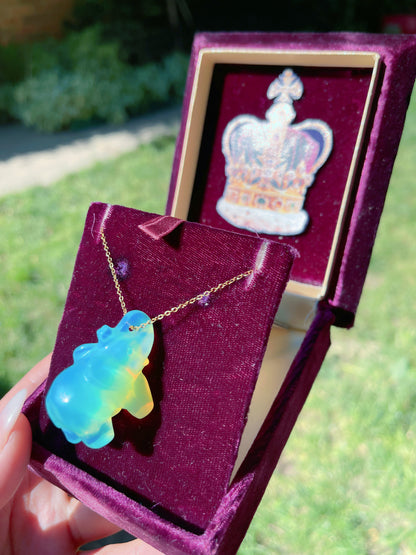 Mesmerizing Green Ethiopian Fire Opal Gorgerous Queen Elephant Necklace Charm